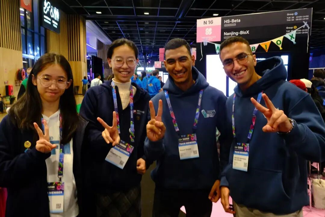 c33b7af4bb7f4b1488a39b945541ad8e.jpg c33b7af4bb7f4b1488a39b945541ad8e.jpg